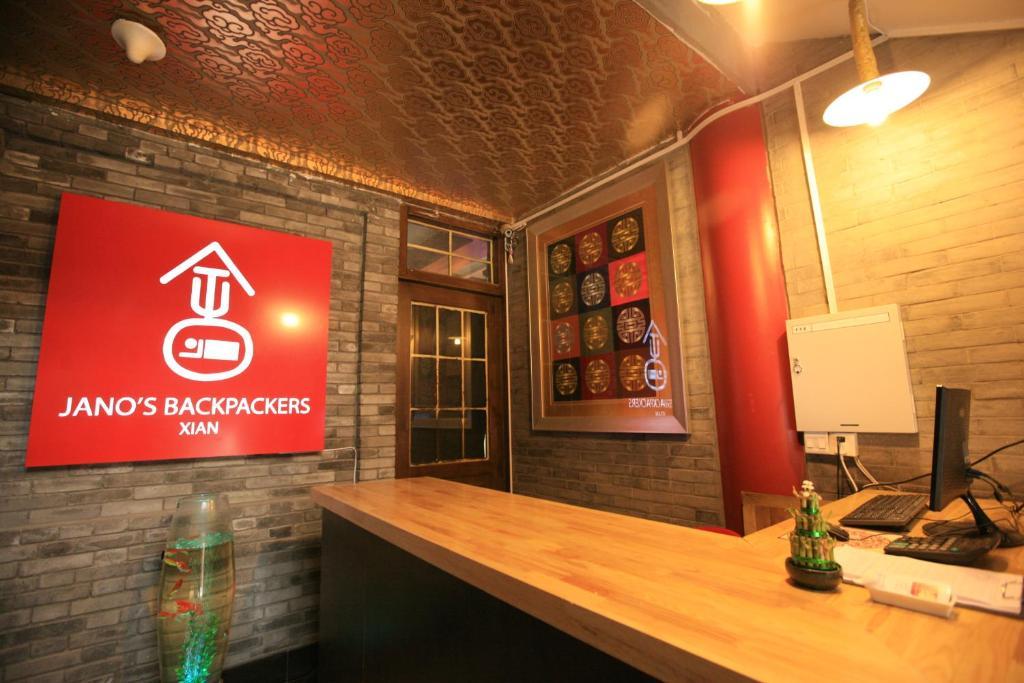 Хостел Jano'S Backpackers Xi'An Сиань Экстерьер фото